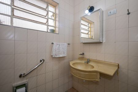 Casa à venda com 150m², 2 quartos e 2 vagasBanheiro
