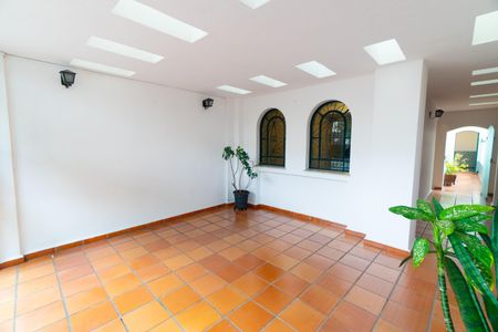 Garagem de casa à venda com 2 quartos, 100m² em Planalto Paulista, São Paulo