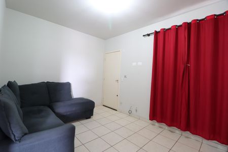 Sala de apartamento para alugar com 2 quartos, 48m² em Shopping Park, Uberlândia
