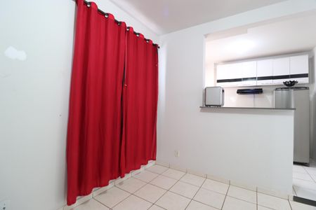 Sala de apartamento para alugar com 2 quartos, 48m² em Shopping Park, Uberlândia