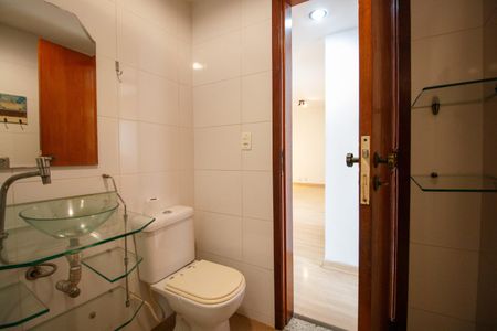Apartamento para alugar com 92m², 2 quartos e 1 vaga Apartamento para alugar com 92m², 2 quartos e 1 vagaBanheiro