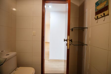 Apartamento para alugar com 92m², 2 quartos e 1 vaga Apartamento para alugar com 92m², 2 quartos e 1 vagaBanheiro