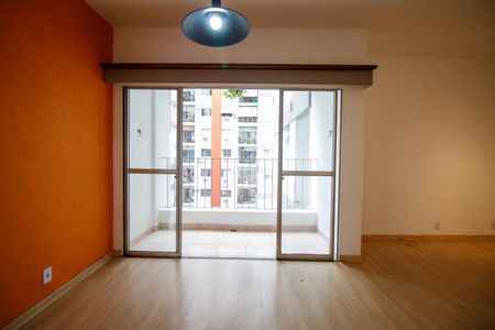 Apartamento para alugar com 92m², 2 quartos e 1 vaga Apartamento para alugar com 92m², 2 quartos e 1 vagaSala