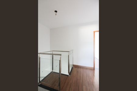 Casa à venda com 104m², 2 quartos e 2 vagasCorredor