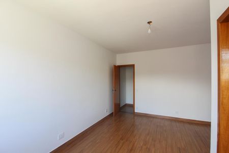 Casa à venda com 104m², 2 quartos e 2 vagasSuíte 2