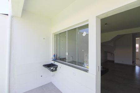 Casa à venda com 104m², 2 quartos e 2 vagasÁrea de Serviço