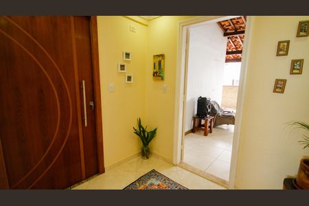 Apartamento para alugar com 253m², 3 quartos e 1 vaga Apartamento para alugar com 253m², 3 quartos e 1 vagaHall de entrada