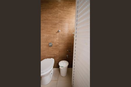 Apartamento para alugar com 253m², 3 quartos e 1 vaga Apartamento para alugar com 253m², 3 quartos e 1 vagaBanheiro Social