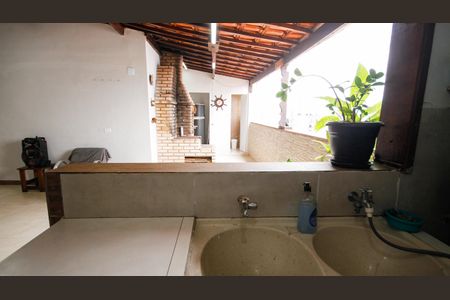 Apartamento para alugar com 253m², 3 quartos e 1 vaga Apartamento para alugar com 253m², 3 quartos e 1 vagaÁrea de Serviço