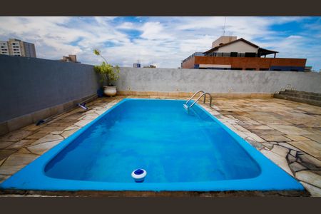 Apartamento para alugar com 253m², 3 quartos e 1 vaga Apartamento para alugar com 253m², 3 quartos e 1 vagaPiscina