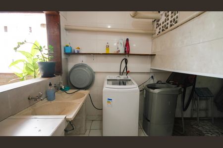 Apartamento para alugar com 253m², 3 quartos e 1 vaga Apartamento para alugar com 253m², 3 quartos e 1 vagaÁrea de Serviço