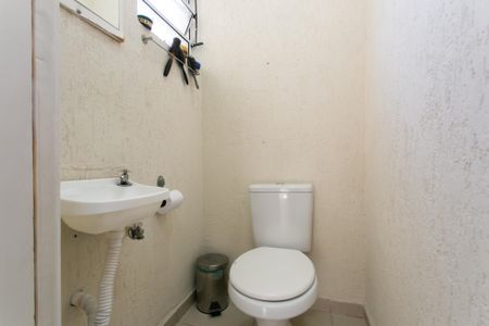 Casa de condomínio à venda com 65m², 2 quartos e 1 vaga Casa de condomínio à venda com 65m², 2 quartos e 1 vagaLavabo