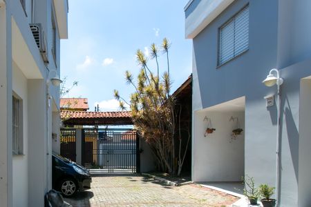 Casa de condomínio à venda com 65m², 2 quartos e 1 vaga Casa de condomínio à venda com 65m², 2 quartos e 1 vagaÁrea comum - Entrada
