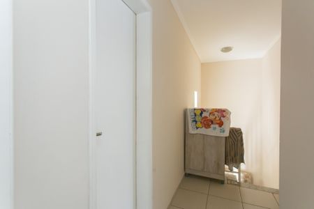Casa de condomínio à venda com 65m², 2 quartos e 1 vaga Casa de condomínio à venda com 65m², 2 quartos e 1 vagaHall do Quarto