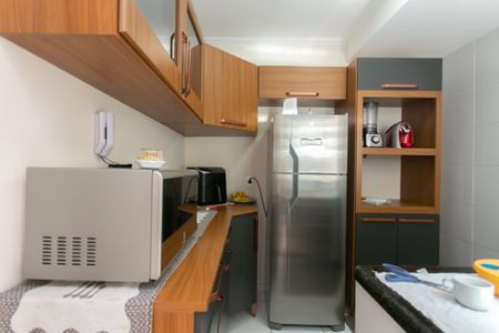 Casa de condomínio à venda com 65m², 2 quartos e 1 vaga Casa de condomínio à venda com 65m², 2 quartos e 1 vagaCozinha