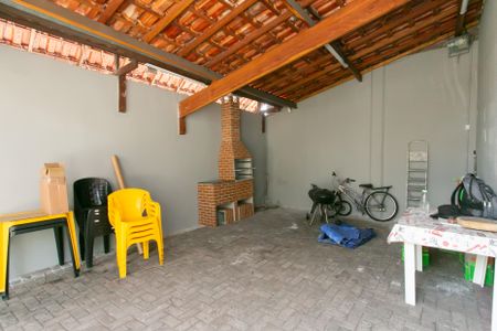Casa de condomínio à venda com 65m², 2 quartos e 1 vaga Casa de condomínio à venda com 65m², 2 quartos e 1 vagaÁrea comum - Churrasqueira