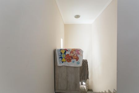 Casa de condomínio à venda com 65m², 2 quartos e 1 vaga Casa de condomínio à venda com 65m², 2 quartos e 1 vagaHall do Quarto