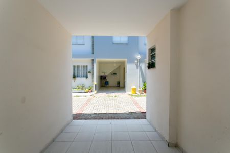 Casa de condomínio à venda com 65m², 2 quartos e 1 vaga Casa de condomínio à venda com 65m², 2 quartos e 1 vagaGaragem