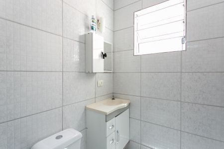 Casa de condomínio à venda com 65m², 2 quartos e 1 vaga Casa de condomínio à venda com 65m², 2 quartos e 1 vagaBanheiro