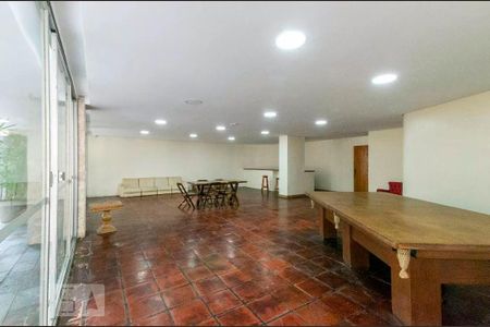 Apartamento à venda com 100m², 3 quartos e 1 vagaÁrea comum - Salão de festas