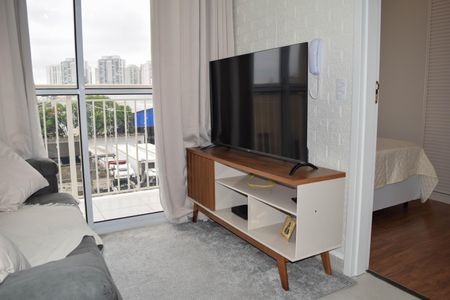 Sala de apartamento para alugar com 1 quarto, 27m² em Guaiauna, São Paulo