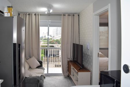 Sala de apartamento para alugar com 1 quarto, 27m² em Guaiauna, São Paulo