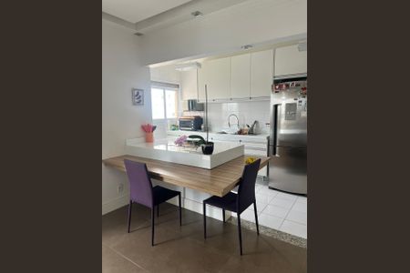 Sala/cozinha de apartamento à venda com 2 quartos, 104m² em Jardim Arpoador, São Paulo