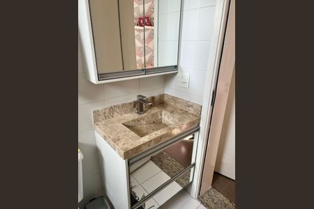 Apartamento à venda com 104m², 2 quartos e 2 vagasBanheiro