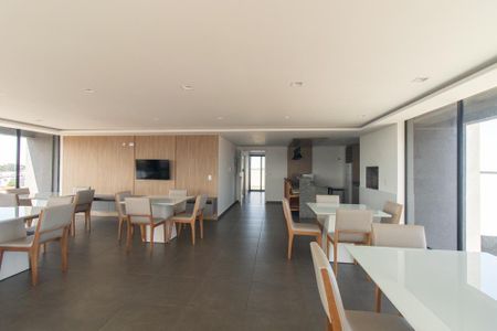 Apartamento para alugar com 40m², 2 quartos e 1 vaga Apartamento para alugar com 40m², 2 quartos e 1 vagaÁrea comum - Salão de festas