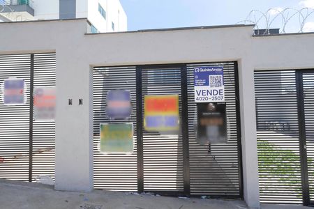 Apartamento à venda com 95m², 3 quartos e 2 vagasFachada