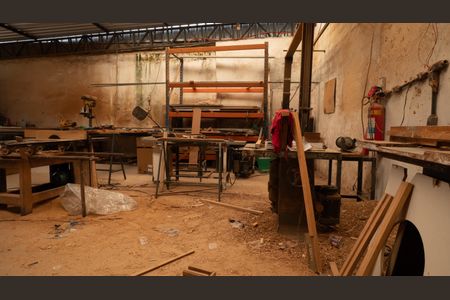 Casa para alugar com 500m², 2 quartos e 15 vagasGalpão