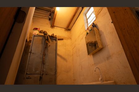 Casa para alugar com 500m², 2 quartos e 15 vagasBanheiro 1