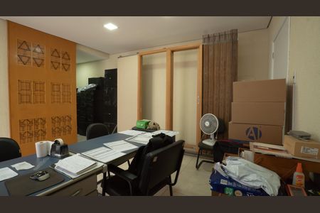 Casa para alugar com 500m², 2 quartos e 15 vagasSala