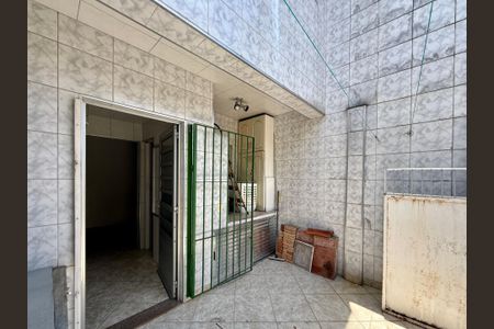 Casa à venda com 120m², 2 quartos e sem vagaQuintal 
