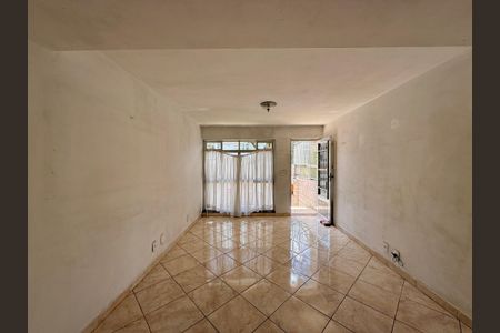 Casa à venda com 120m², 2 quartos e sem vagaSala