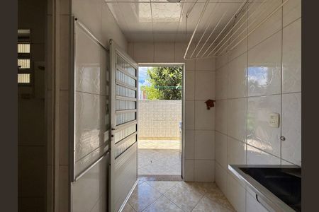 Casa à venda com 120m², 2 quartos e sem vagaÁrea de Serviço