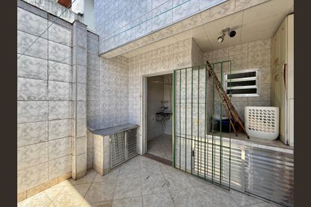 Casa à venda com 120m², 2 quartos e sem vagaEdícula 