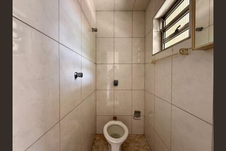 Casa à venda com 120m², 2 quartos e sem vagaBanheiro de Serviço