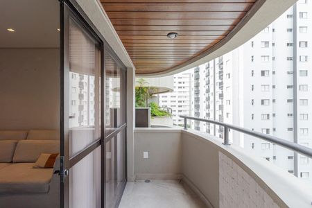 Sacada de apartamento à venda com 1 quarto, 49m² em Indianópolis, São Paulo