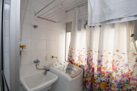 Apartamento à venda com 60m², 2 quartos e 1 vaga Apartamento à venda com 60m², 2 quartos e 1 vagaÁrea de Serviço