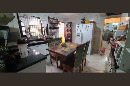 Casa à venda com 500m², 3 quartos e 2 vagasCozinha