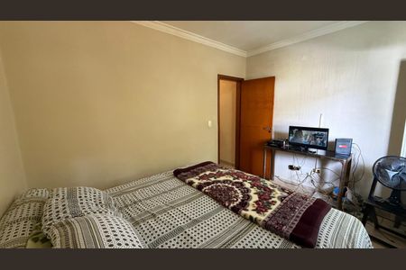 Casa à venda com 114m², 3 quartos e 2 vagas