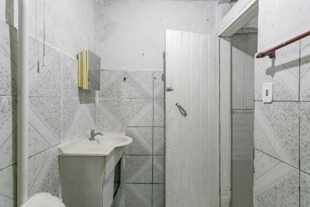 Banheiro de casa para alugar com 1 quarto, 48m² em Jardim Seckler, São Paulo