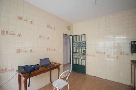 Casa para alugar com 231m², 5 quartos e 4 vagasCozinha