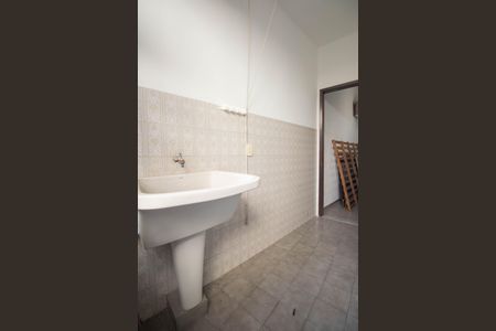 Casa para alugar com 231m², 5 quartos e 4 vagasÁrea de Serviço