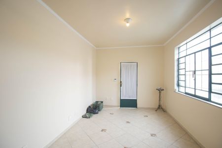 Casa para alugar com 231m², 5 quartos e 4 vagasSala