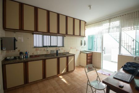 Casa para alugar com 231m², 5 quartos e 4 vagasCozinha