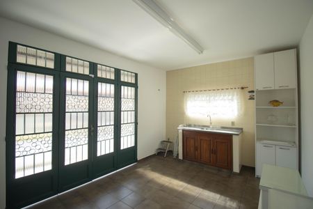 Casa para alugar com 231m², 5 quartos e 4 vagasCozinha 2