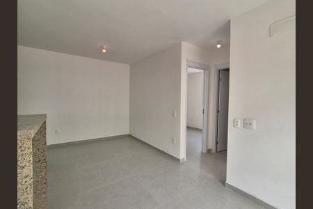 Sala  de apartamento para alugar com 2 quartos, 46m² em Recreio dos Bandeirantes, Rio de Janeiro