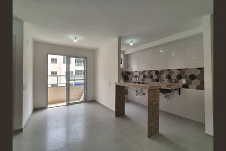 Sala de apartamento para alugar com 2 quartos, 46m² em Recreio dos Bandeirantes, Rio de Janeiro